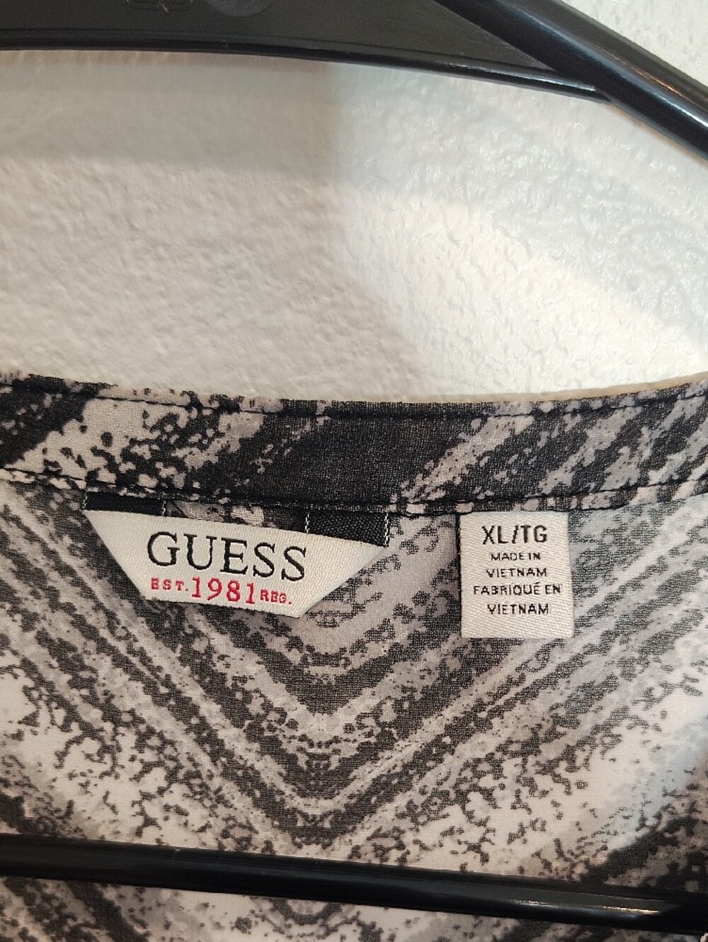 GUESS Sheer Black and White Chevron Sleeveless Button-Front Shell